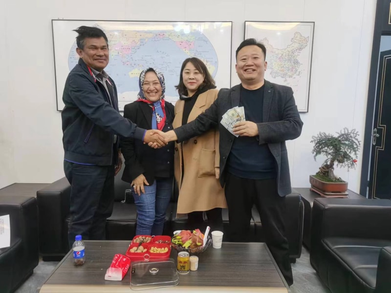 YP街机电子机械出口印度尼西亚的横剪线设备