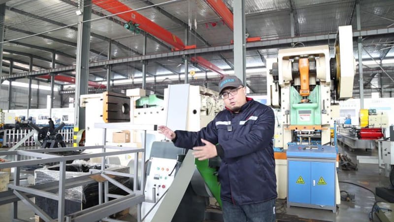 YP街机电子机械剖析别墅龙骨机设备：解锁别墅龙骨从构造到安装全解析
