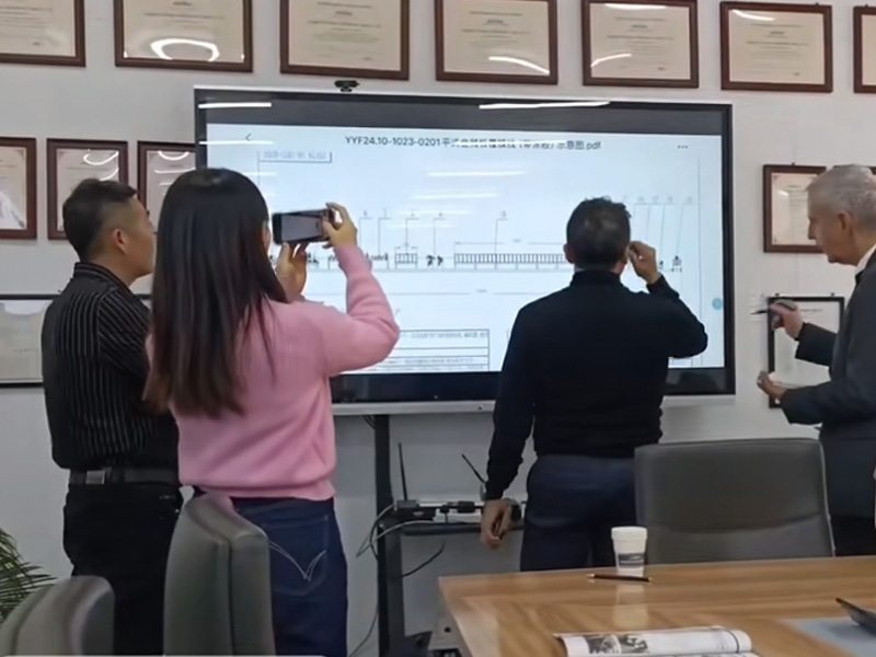 2025YP街机电子冷弯开年大捷！新年新征程YP街机电子冷弯门框机敲开西班牙市场大门
